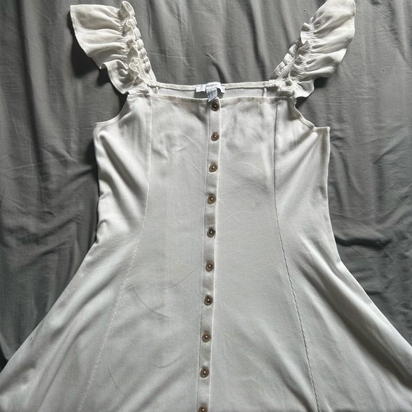 Plus Dainty White Midi Dress - Picture 7 of 10